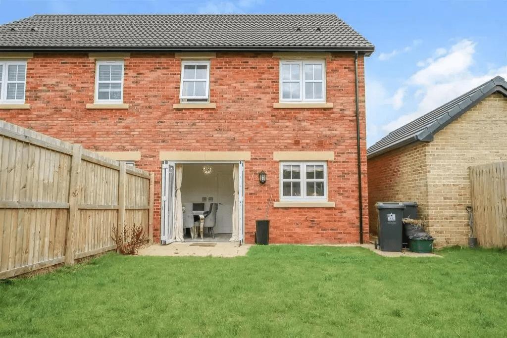 3 Bed Home In Peaceful Village Darlington Middleton One Row Eksteriør bilde